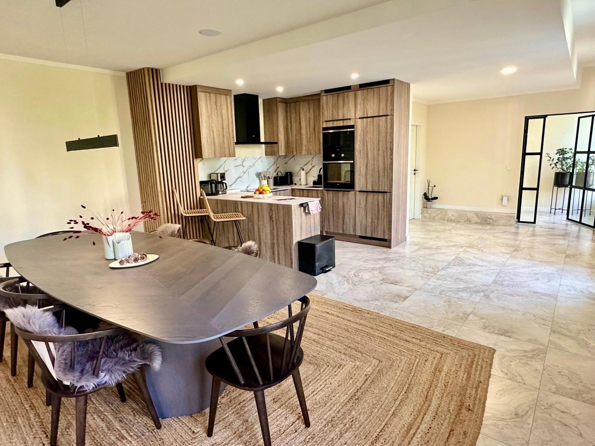 Sanierte 5 Zimmer Luxus Standard Apartment Auf 350Qm Hamburg Bagian luar foto